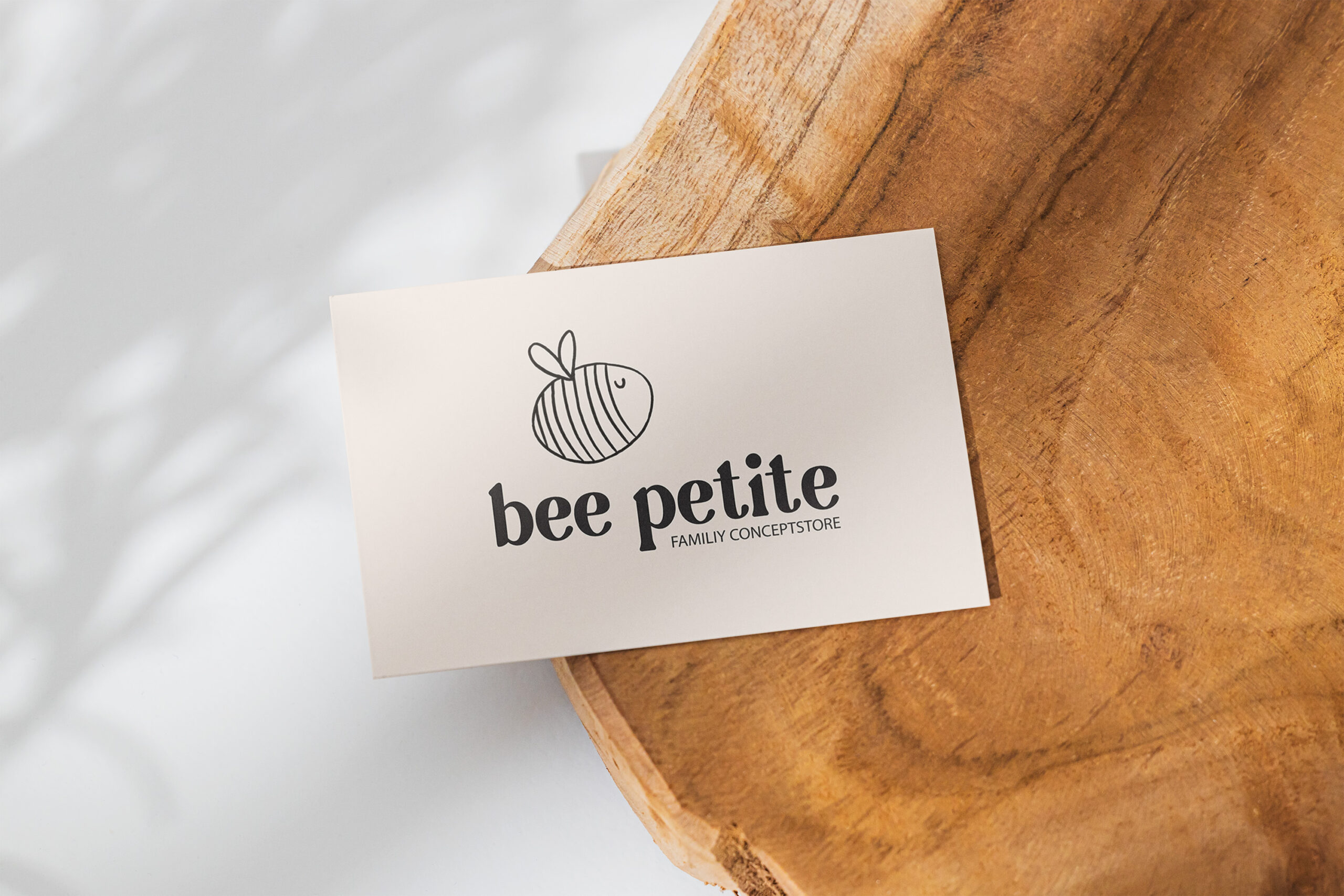 mocku_bee petite